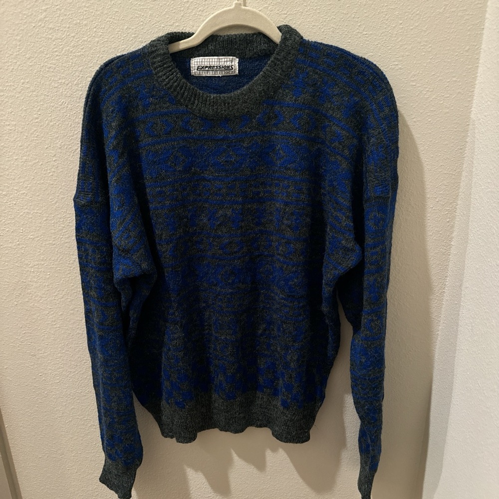 Expressions Blue and Gray Crewneck Vintage Sweater